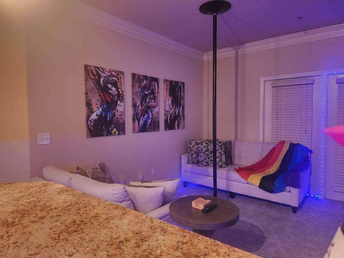 Two Couple Up - Adults Only! Instant Booking Let'S Play Charlotte Exterior photo